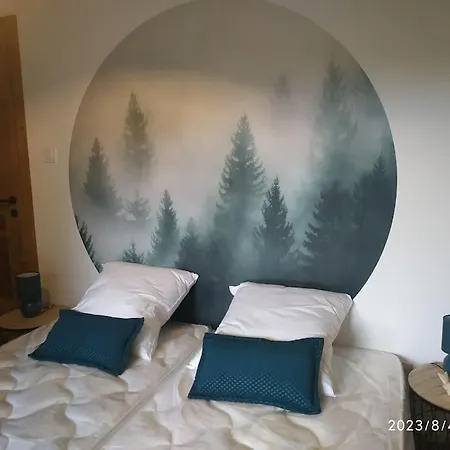 בקתה Vv Chalet Des Oiseaux Vv Neuf Et A 2 Pas Du Centre ג'רארדמר